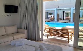 Blue Summer Luxury Suites